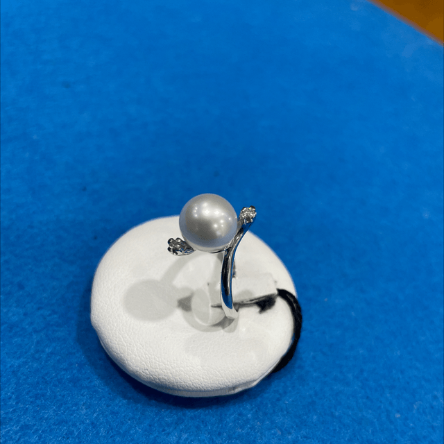 Anello oro bianco Perla  e Diamanti AE212B 