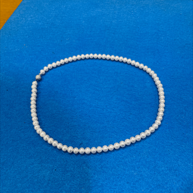 Collana perle coltivate 5.5/6.0 e oro 750/000
