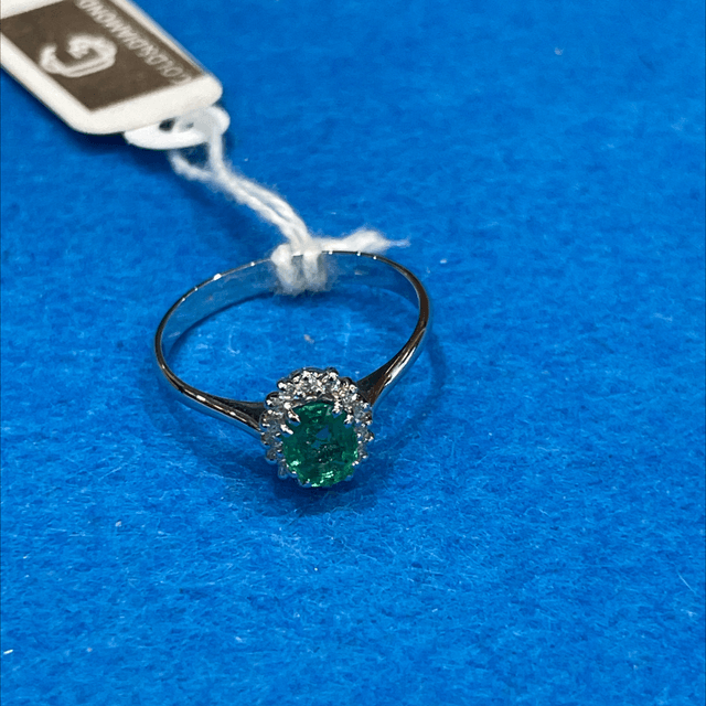 ANELLO ORO BIANCO SMERALDO E DIAMANTI G220