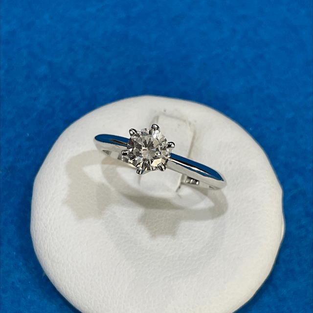 ANELLO SOLITARIO DIAMANTE NATURALE 0,56 Ct. VVS2 