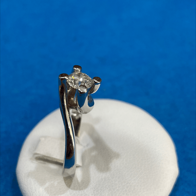 ANELLO SOLITARIO DIAMANTE 0,53 ct. G color IF 