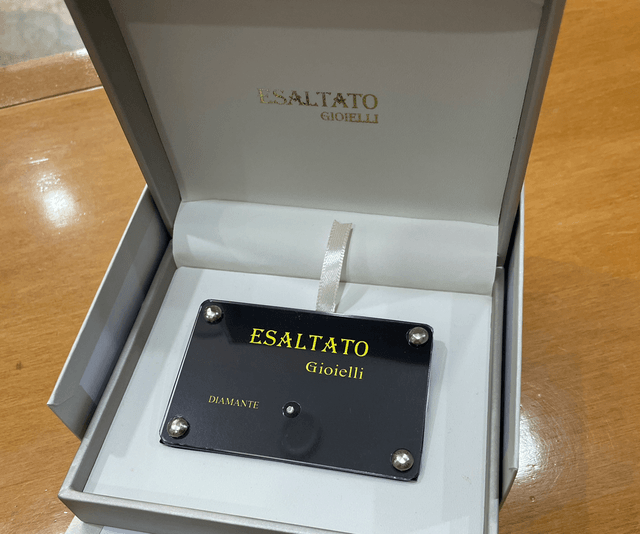 DIAMANTE NATURALE 0,08 ct. G color VVS taglio brillante 